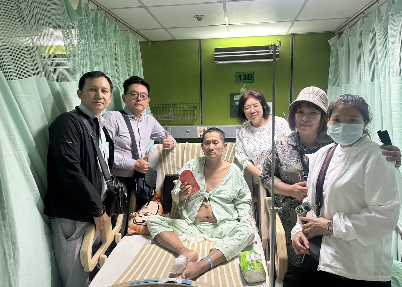 1130504 探視慰問隻身在台之中風校友「蔣恩貴校友」