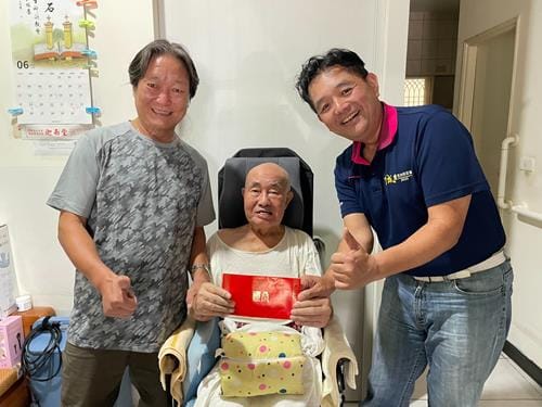 1120616 代表育成在台校友會來看李祖良老師